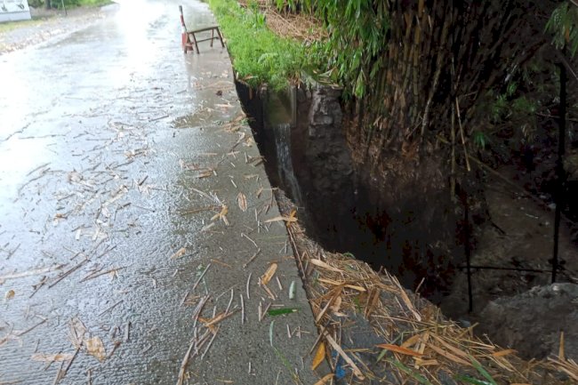 Perbaikan lampu jalan