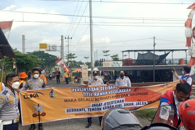 Sosialisasi Keselamatan di Perlintasan Sebidang