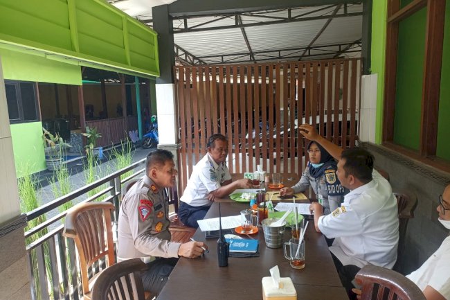  koordinasi jalur pengiriman material jalan tol