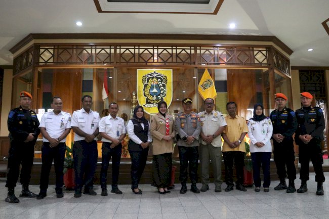 Mendamping Ibu Bupati