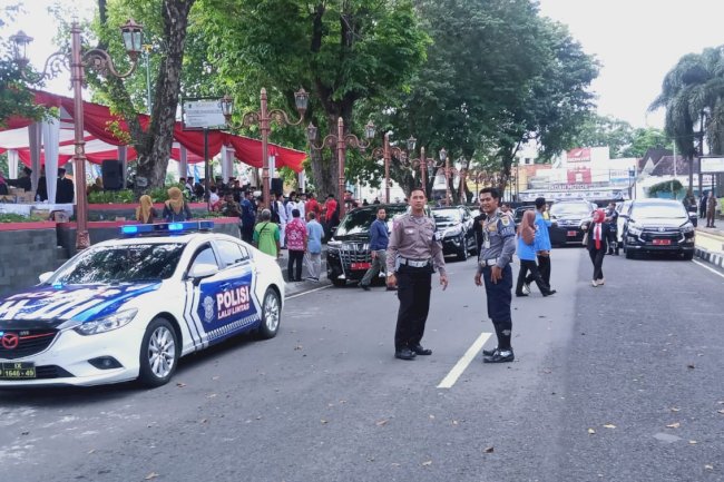 Pengaturan Lalu lintas di Alun-Alun Klaten 