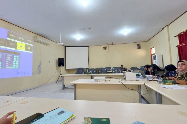 Desk Evaluasi Capaian Kinerja E.81