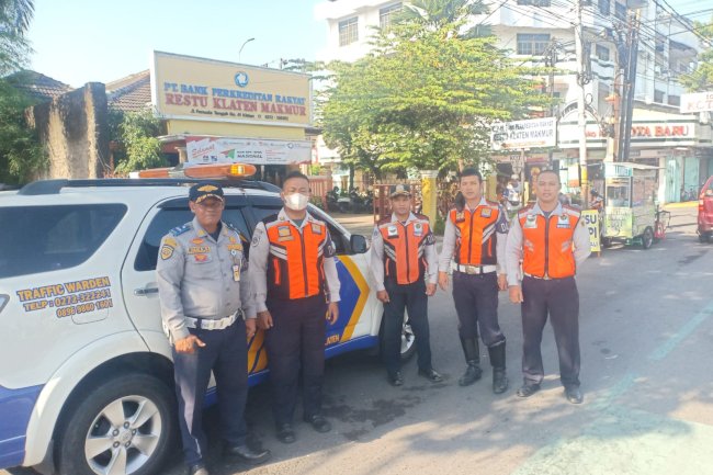 Giat Penertiban PKL di Alun Alun Klaten