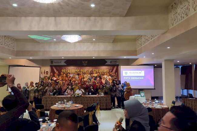 Seni Berhubungan Darat