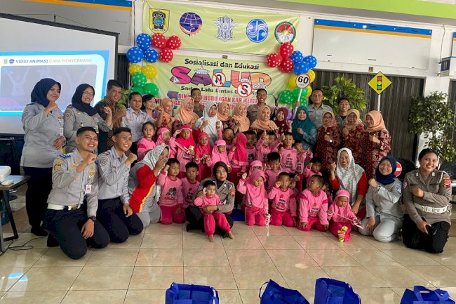 Serunya Sosialisasi Sadar Lalu Lintas Usia Dini di Terminal Ir. Soekarno Klaten
