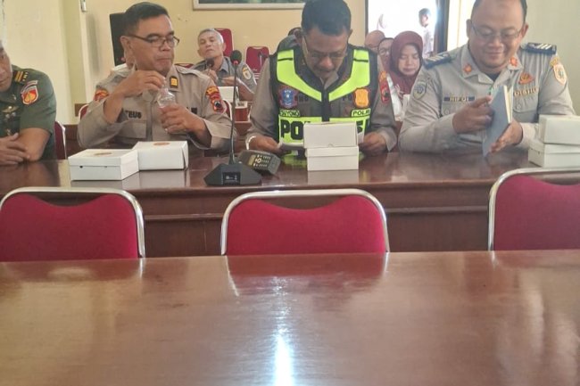 Saudara Rifki, Perwakilan dari Seksi Dalops Bidang Lalu Lintas Dinas Perhubungan Klaten, Menghadiri Rapat Koordinasi Pengamanan dan Penertiban Klaten Lurik Night Carnival