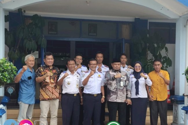 Kerjasama Infrastruktur yang Lebih Baik: Pimpinan DPRD Klaten Studi Banding ke Dishub Madiun