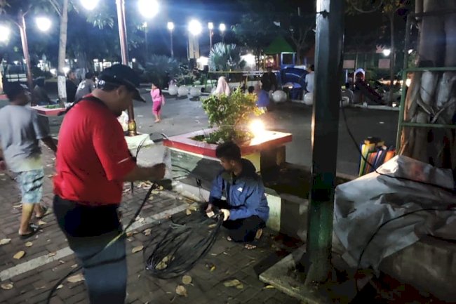 Dinas Perhubungan Kabupaten Klaten Menindaklanjuti Aduan Kabel Putus di Alun-Alun