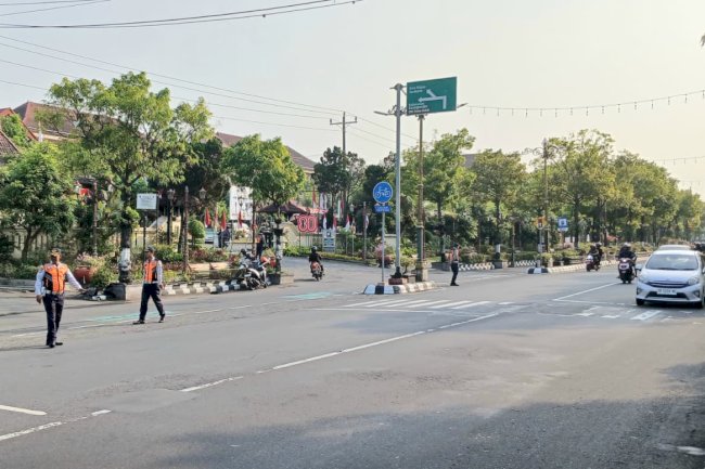 Patwal Dishub Klaten Sukses Atur Lalu Lintas dan Parkir pada Apel PAM Swakarsa Pemda Klaten