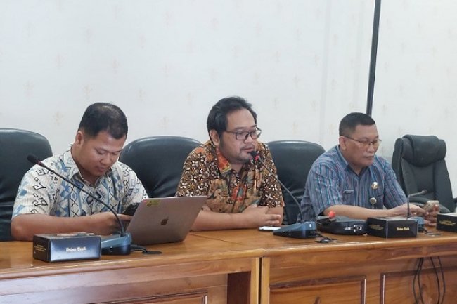 Siap - Siap Audit Teknologi Informasi Massal !!  Bimtek Jaringan Komputer memanas di Ruang Rapat Diskominfo Kab.Klaten