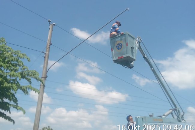 Lampu Jalan Soropaten-Pasar Sapi Jatinom Redup? Dishub Klaten Langsung Tancap Gas Ganti LED 40 Watt!