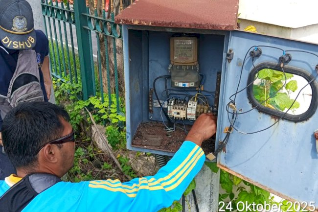Servis Meter Listrik PJU Palang Kereta Api Srago: Dinas Perhubungan Jaga Keamanan Perlintasan Rel