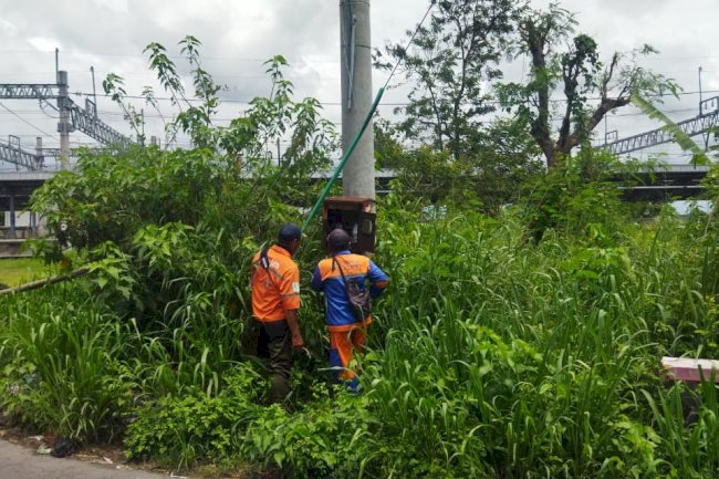 Energi Lancar! Dishub Klaten Lakukan Service kWh Meter di Stasiun Srowot Jogonalan