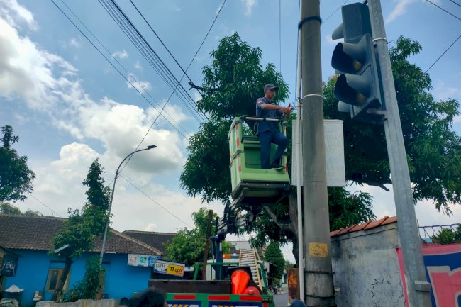 Jaringan Korosi di Kepoh Berhasil Diperbaiki! Dishub Klaten Tangani Infrastruktur Rusak dengan Profesional