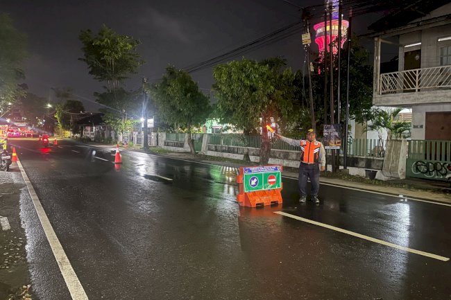 Jalur Dua Arah Jalan Mayor Sunaryo Resmi Diterapkan, Dinas Perhubungan Klaten Gencarkan Edukasi Siang Malam