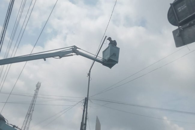 Perempatan Tulung Cerah Benderang, Dishub Pasang Lampu LED Generasi Baru