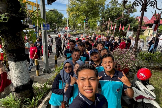 Pagi Buta ke Pendopo: Karyawan Dishub Klaten Ikuti Jalan Sehat HUT KORPRI ke-54 dengan Penuh Semangat