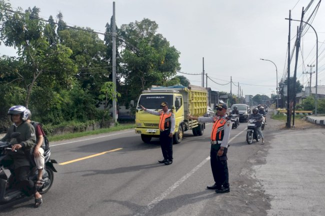 Pengamanan & Lalu Lintas Perayaan Natal 2025 GBK Klaten Lancar!