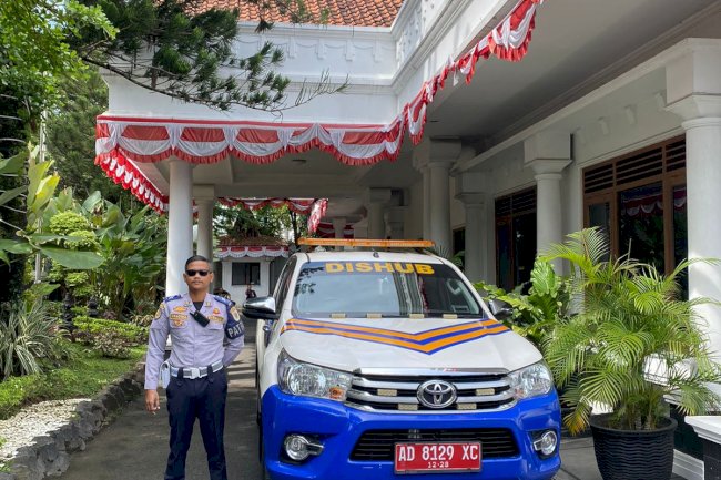Senyuman dan Profesionalisme! Pengawalan Bupati Klaten di Perayaan Natal YPKK & Grand Opening Thunderbolts Basketball Academy Berjalan Lancar