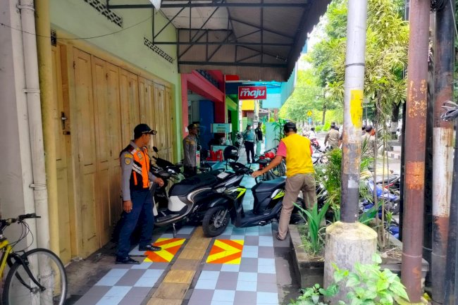 Respons Cepat Dishub Klaten! Penertiban Parkir & PKL di Toko Laris  dan J&T Jombor Berhasil Lancar