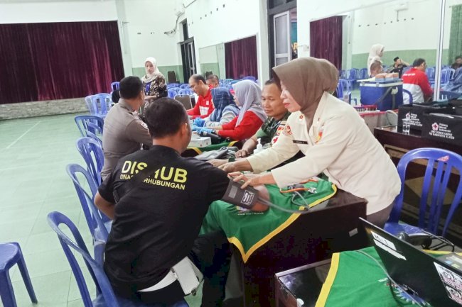 Pegawai Dishub Klaten Ikut Donor Darah Peringati HUT Ke-80 Persit KCK