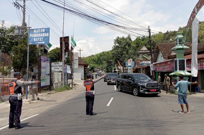 Ziarah Hari Jadi ke-505 Kab Semarang di Bayat Lancar, 28 Personel Dishub Klaten Amankan Lalu Lintas