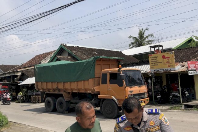 Respons Cepat Aduan Warga Kemalang, Dishub Tertibkan Truk Tronton di Jalan Kelas III