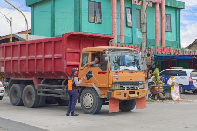 Aduan Masuk Pagi, Siang Ditindaklanjuti! Dishub Klaten Respons Kilat Tronton Kemalang