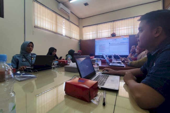 Satu Kebijakan, Tiga Orang, dan Skor yang Tak Boleh Turun