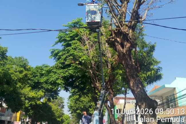 Kabel Ornamen Terbakar, Tim PJU Sigap Turun Tangan