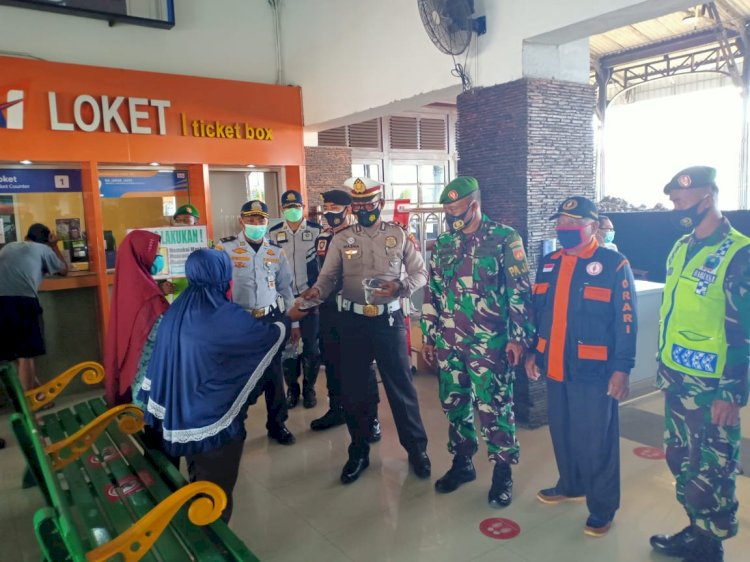 Giat Operasi Yustisi Pembagian Masker