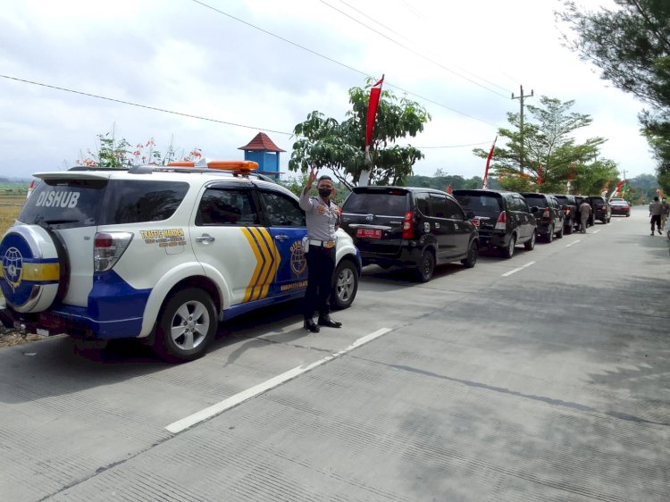 Pengawalan bupati dalam acara gerakan Tanam Kedelai di Desa Burikan, Cawas kabupaten Klaten