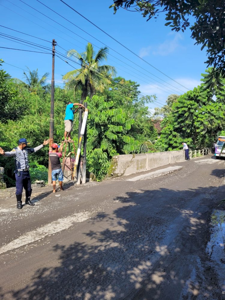 Giat pemasangan portal