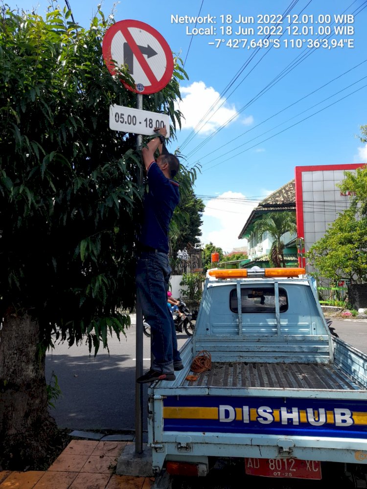 Giat pembukaan rambu