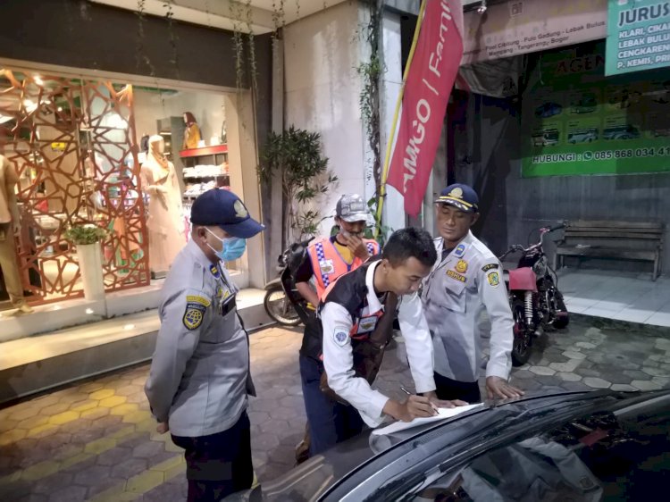 Giat pendataan parkir TJU