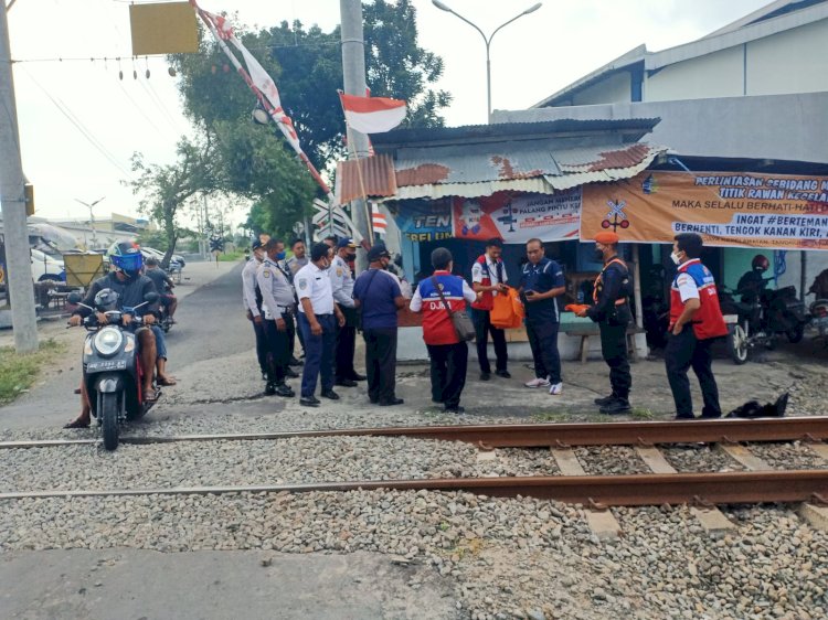 Sosialisasi Keselamatan di Perlintasan Sebidang 