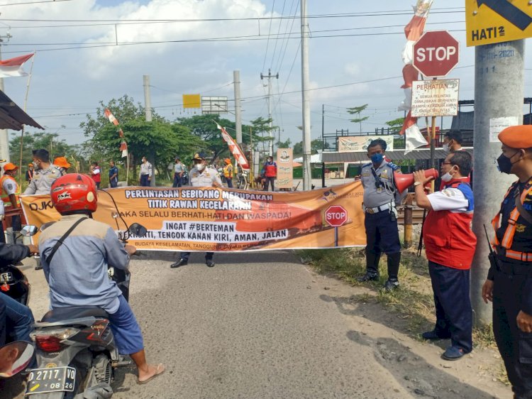 Sosialisasi Keselamatan di Perlintasan Sebidang 