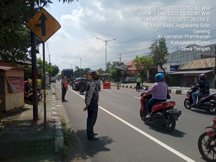 Penutupan Median Jalan