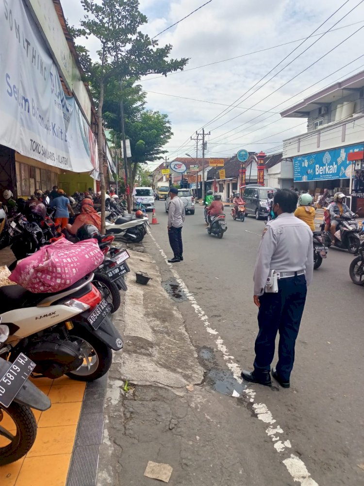 Penertiban Parkir TJU