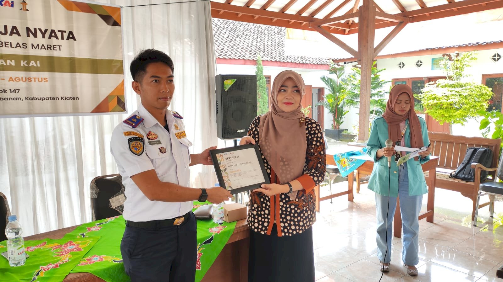 Perlintasan Sebidang Kalurahan Taji Prambanan