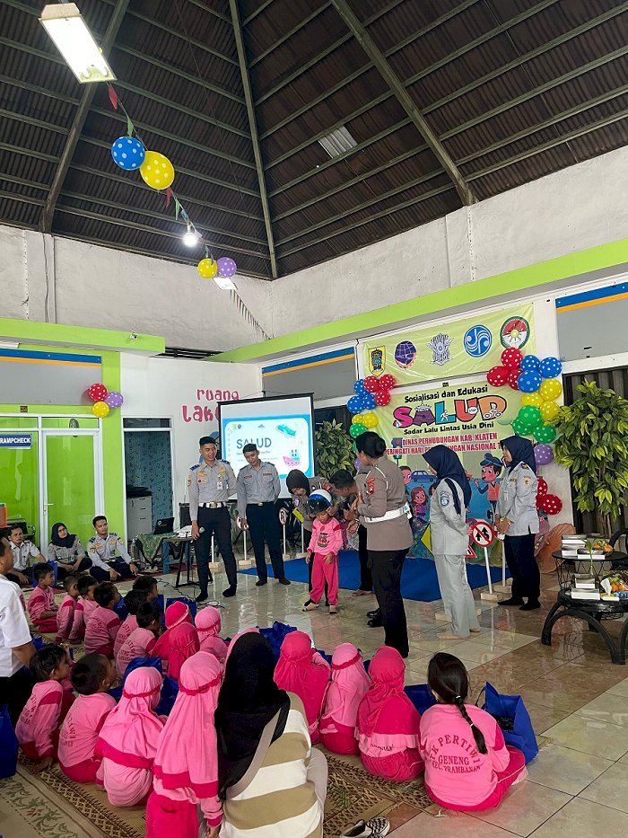 Sadar Lalu Lintas bersama TK Pertiwi Prambanan