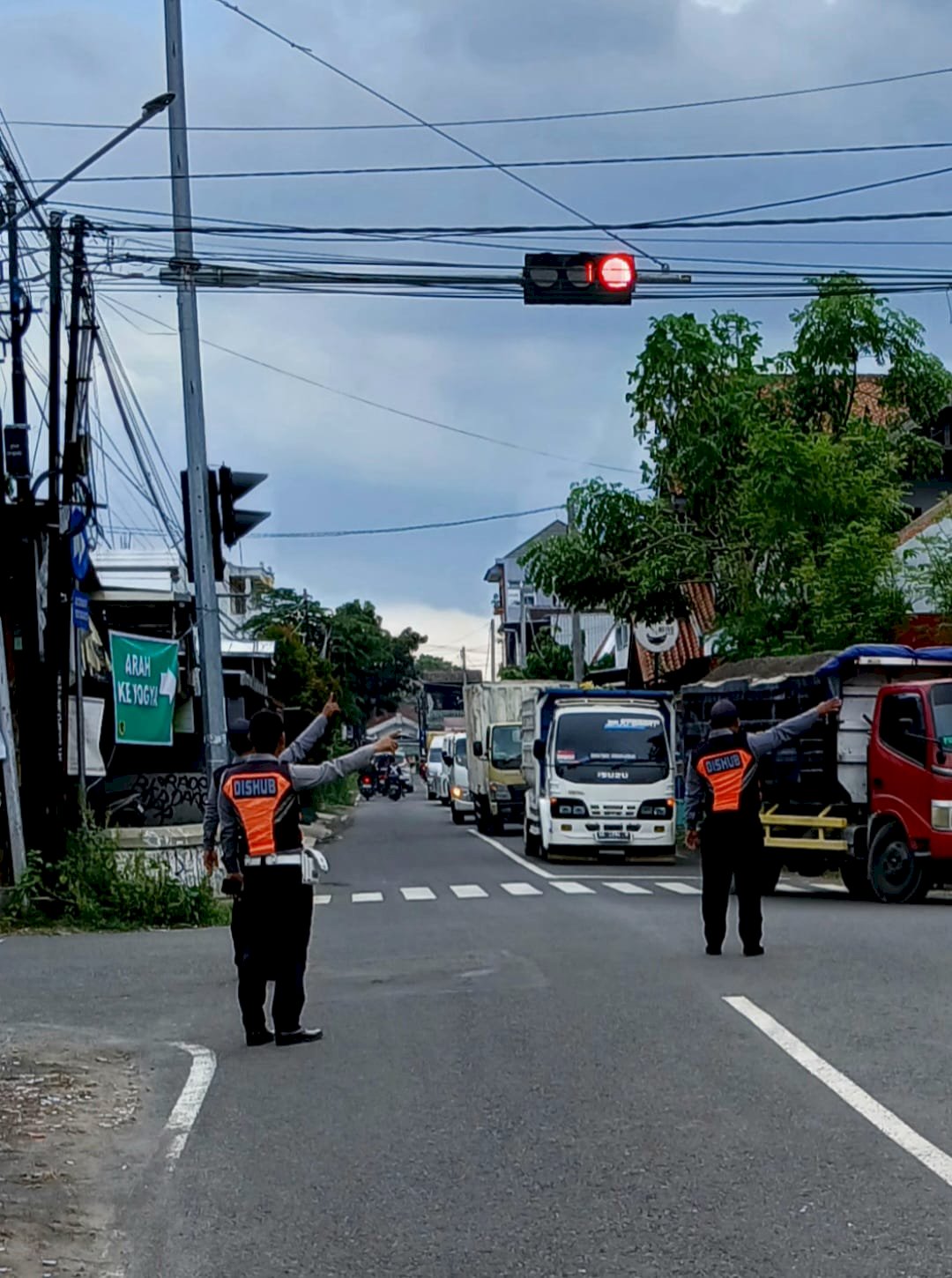 Truk Gol C dan Jalur Larangan