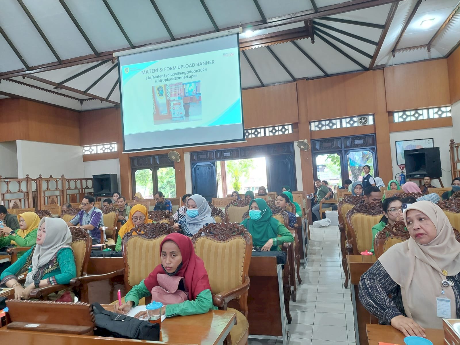 Rapat Evaluasi Pengelolaan Pengaduan