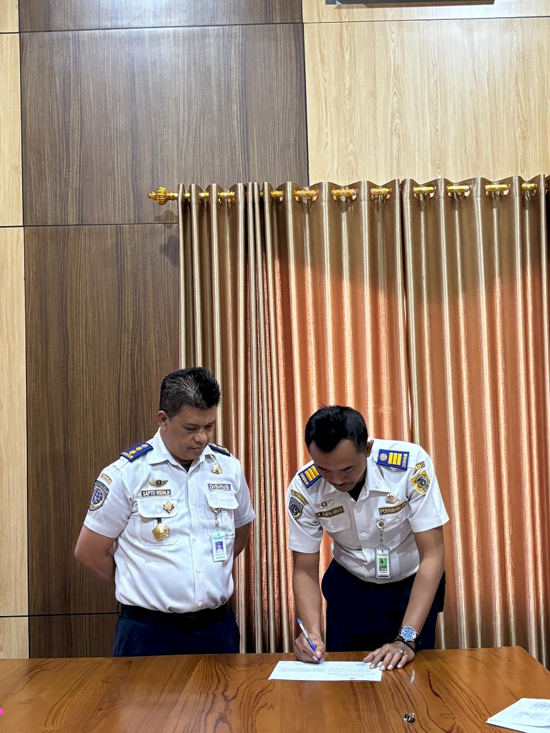 Penandatanganan Pakta Integritas Tahun 2025