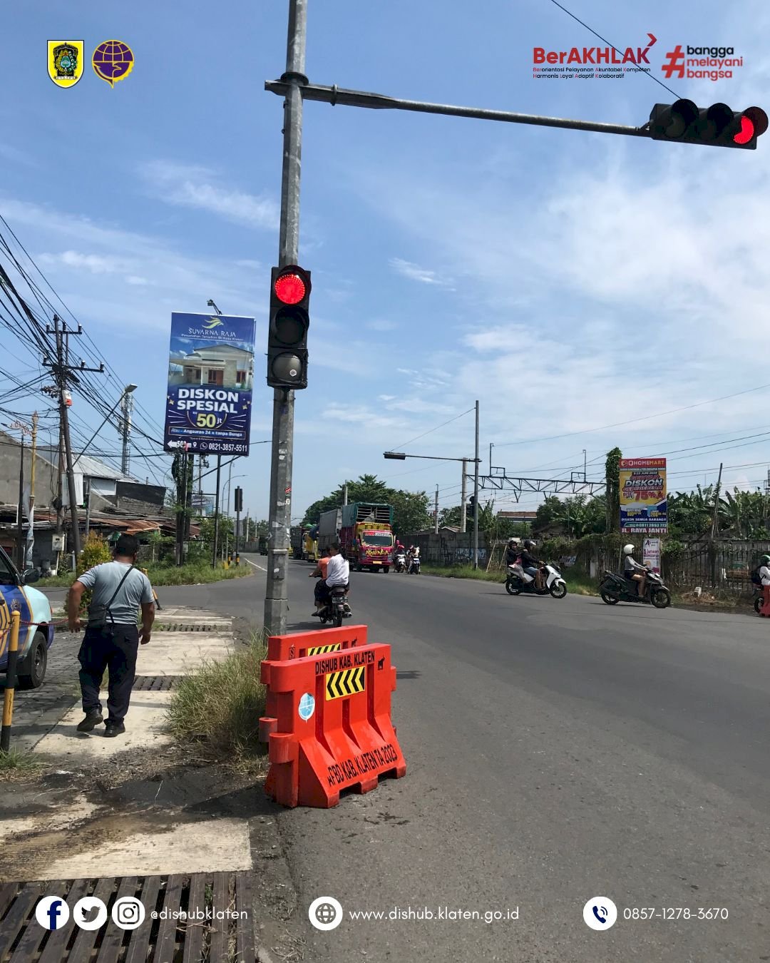 Tim Traffic Dishub Klaten Perbaiki Box Traffic Di Simpang Klasis