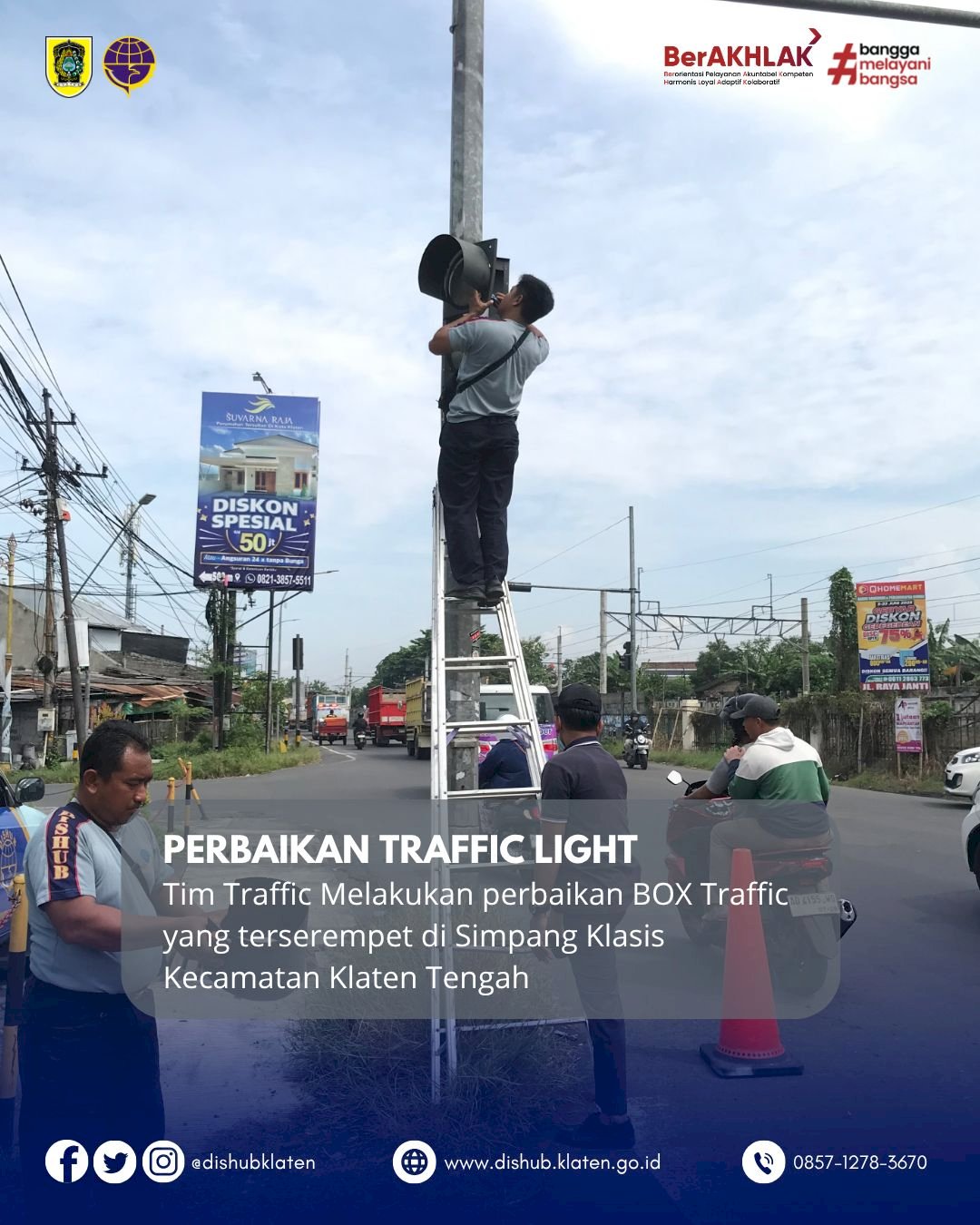 Tim Traffic Dishub Klaten Perbaiki Box Traffic Di Simpang Klasis