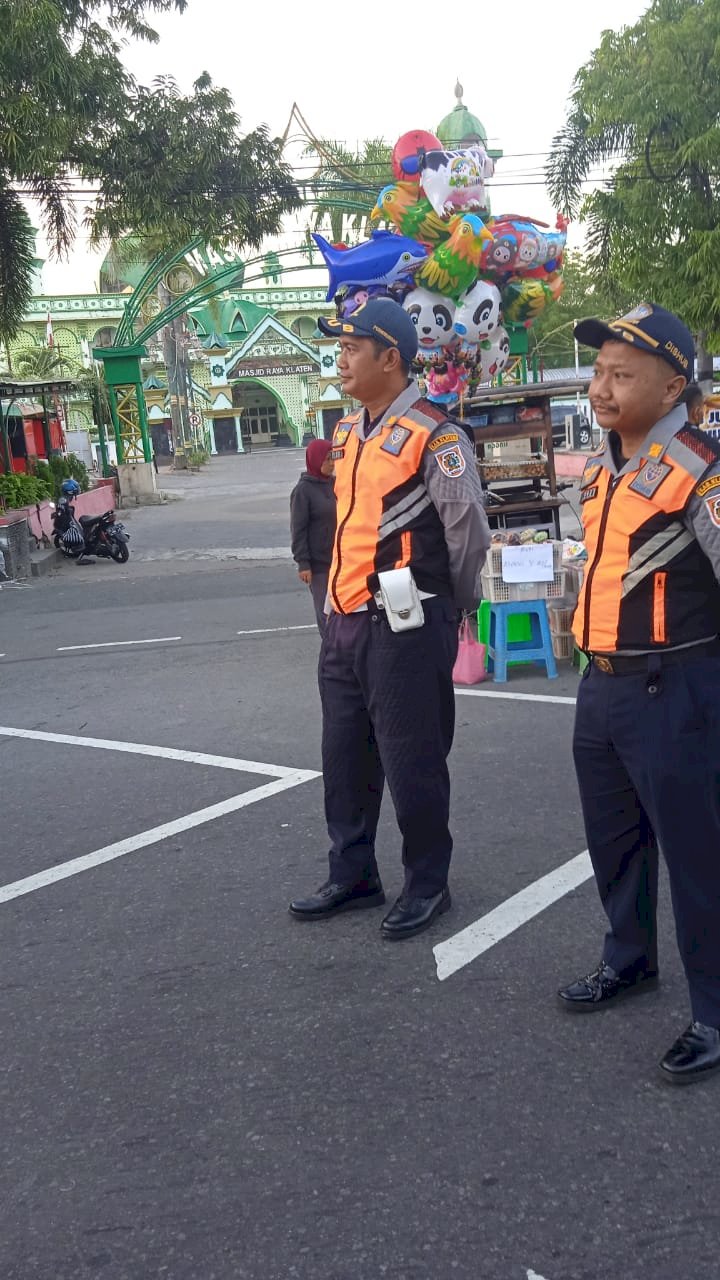 Car Free Day Klaten: Bupati Klaten Ikuti Senam Bersama Masyarakat