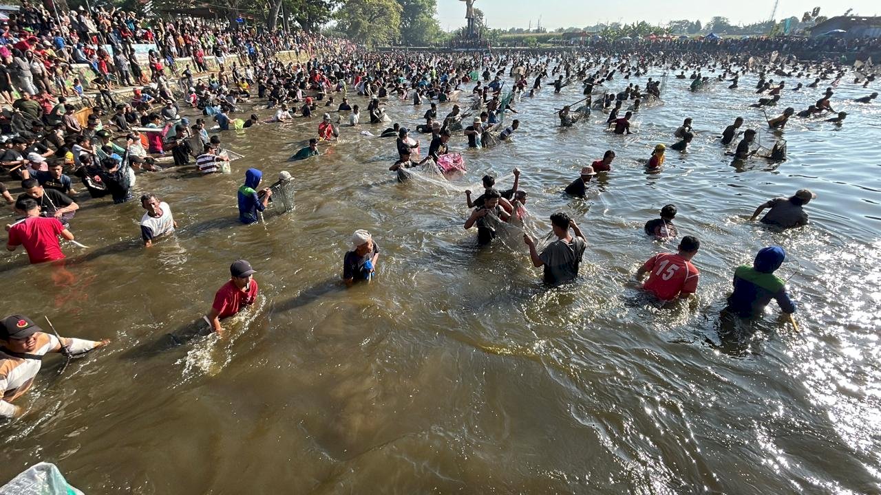 Kepala Bidang Lalu Lintas Dishub Klaten Hadiri Festival Memet Ikan 2025