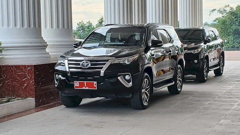 Petugas Dishub Klaten Amankan dan Atur Lalu Lintas di Gedung GBK Klaten