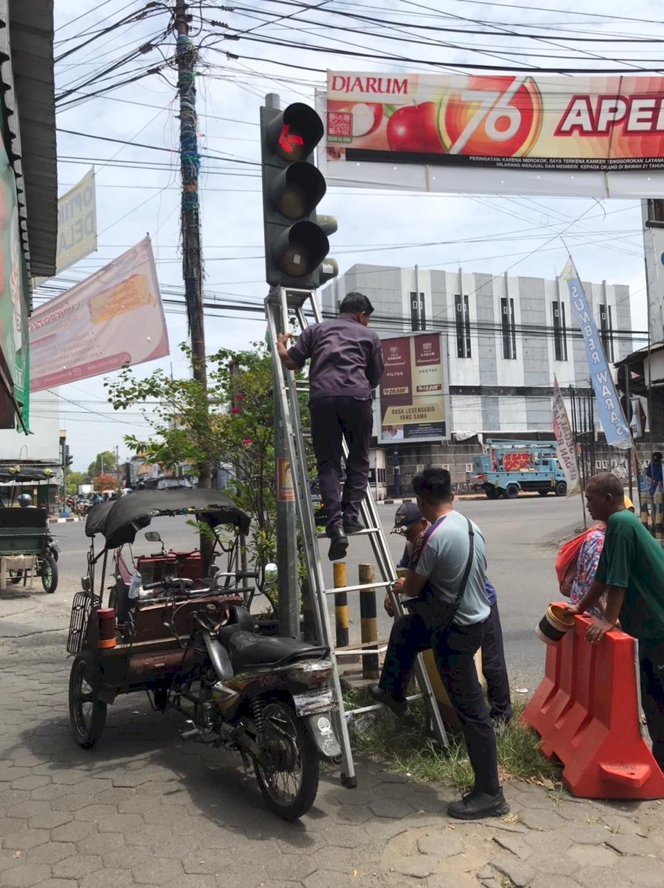 Dishub Klaten Responsif Tangani Aduan Traffic Light Pasar Delanggu Melalui LaporMasBup